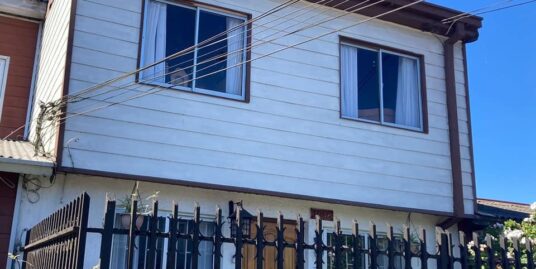 SE VENDE CASA EN HUALPEN CRISPULO GANDARA